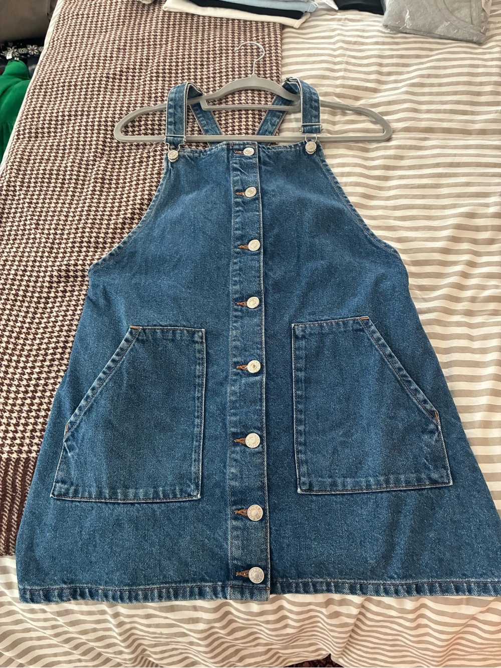 Button-Front Denim Pinafore overall Dress in Classic Blue
